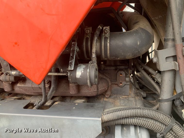 image for item MM9767 Kubota M7040  tractor