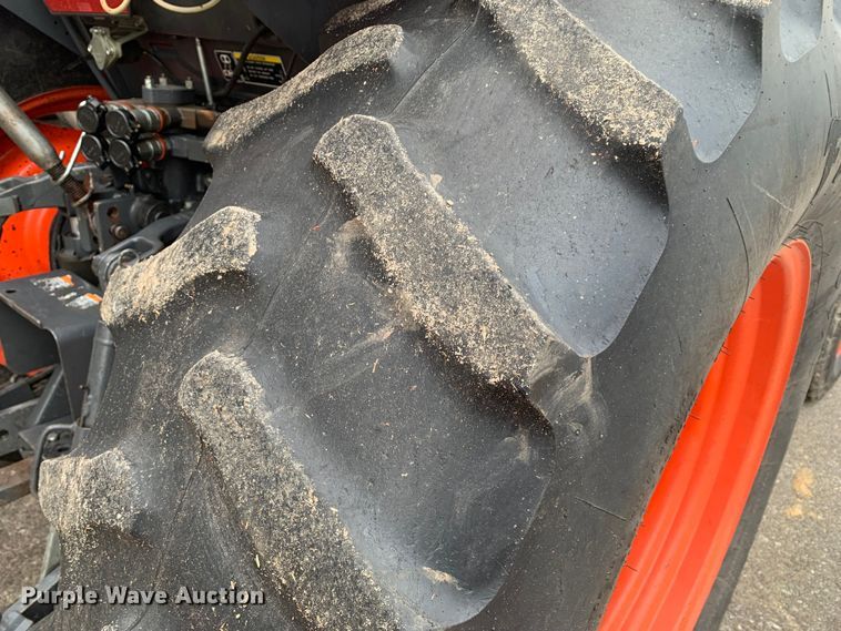 image for item MM9767 Kubota M7040  tractor