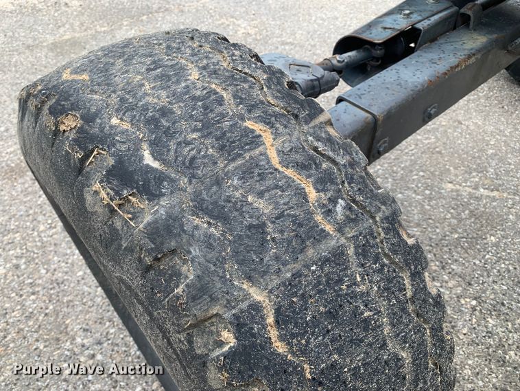 image for item MM9767 Kubota M7040  tractor