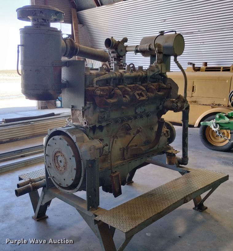 image for item MR9722 Cummins  engine