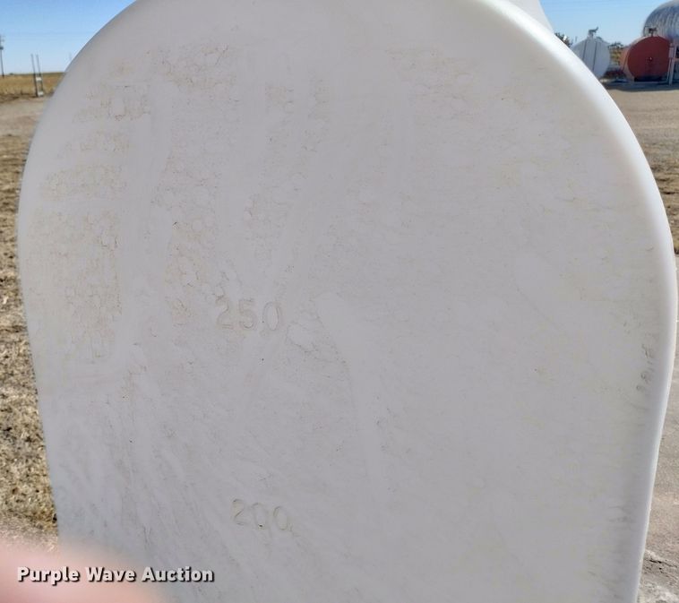 image for item MR9726 (2) saddle tanks