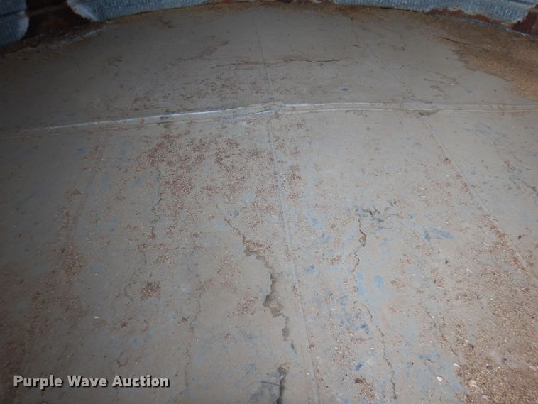 image for item MR9727 (2) Columbian Red Top grain bins