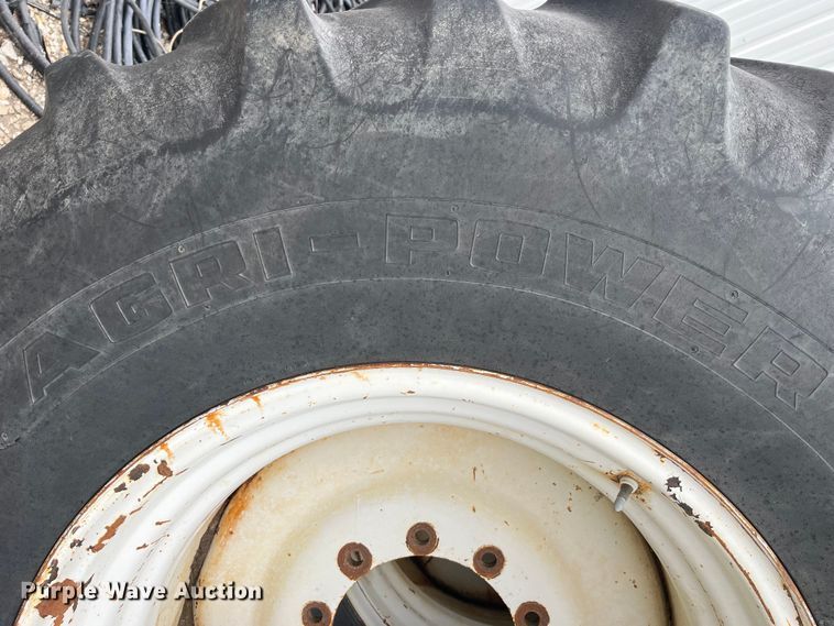 image for item MW9503 (4) 24.5-32 tires and wheels