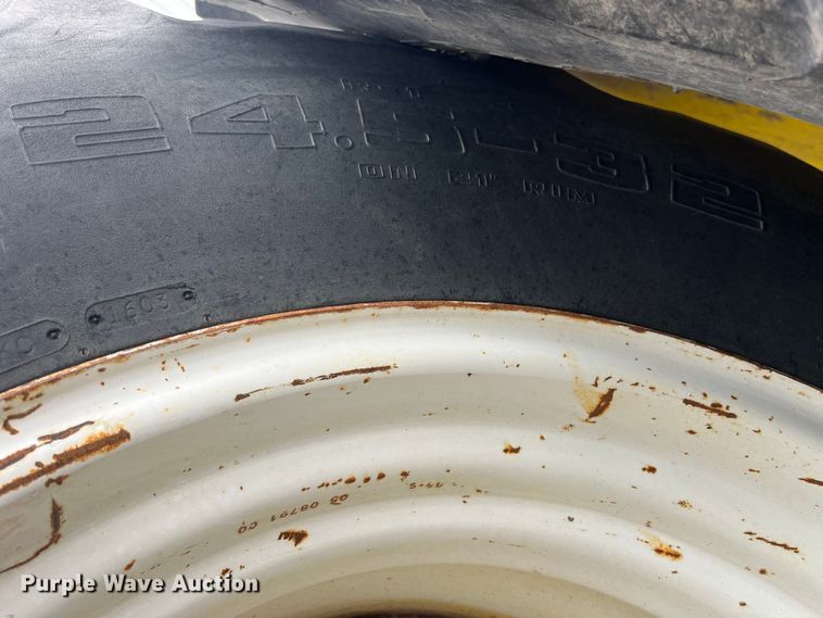 image for item MW9503 (4) 24.5-32 tires and wheels