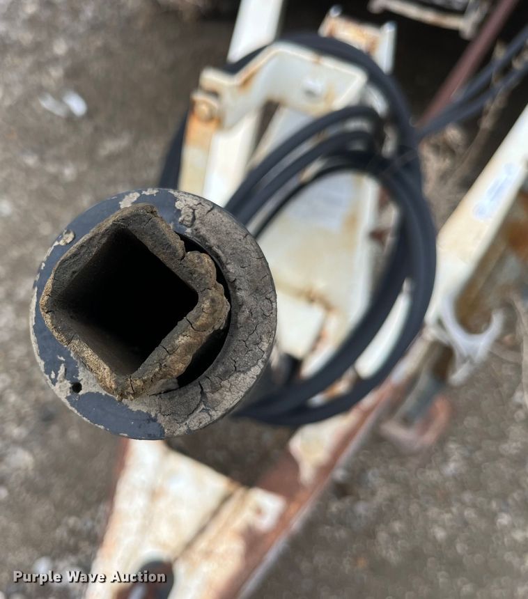 image for item MW9504 Willmar 600  spreader