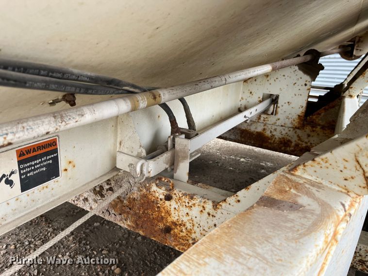 image for item MW9504 Willmar 600  spreader