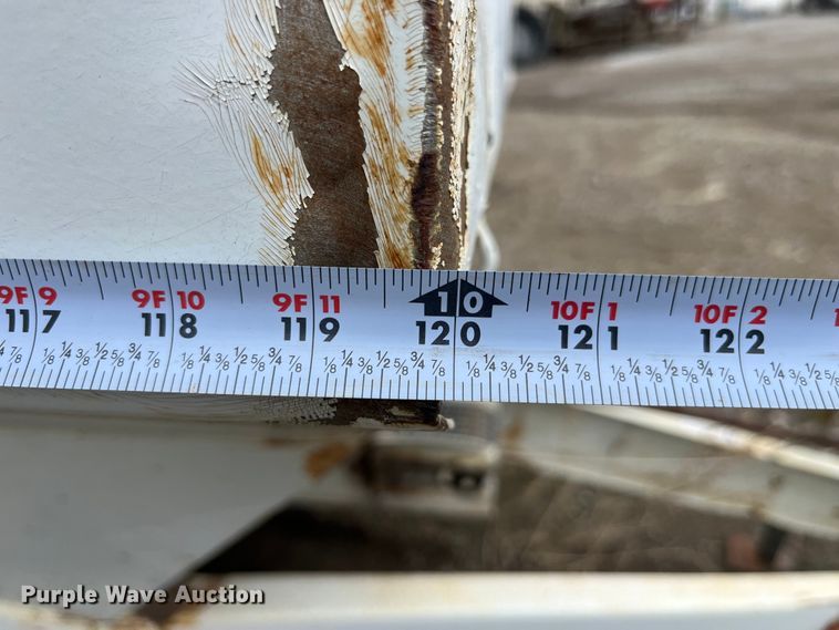 image for item MW9504 Willmar 600  spreader