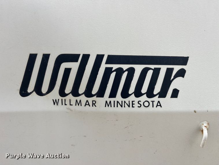 image for item MW9504 Willmar 600  spreader