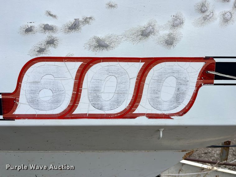 image for item MW9504 Willmar 600  spreader