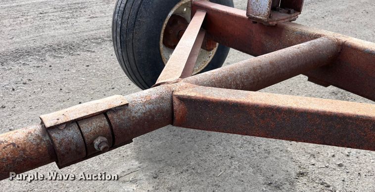 image for item MW9516 Running gear