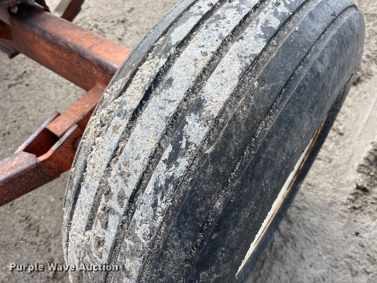 image for item MW9516 Running gear