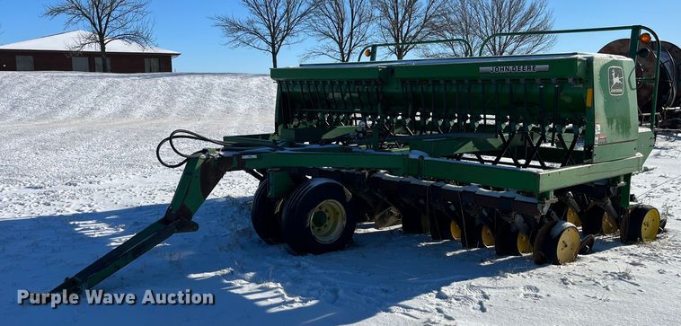 image for item MW9520 John Deere 750  grain drill