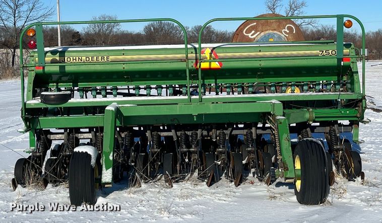 image for item MW9520 John Deere 750  grain drill