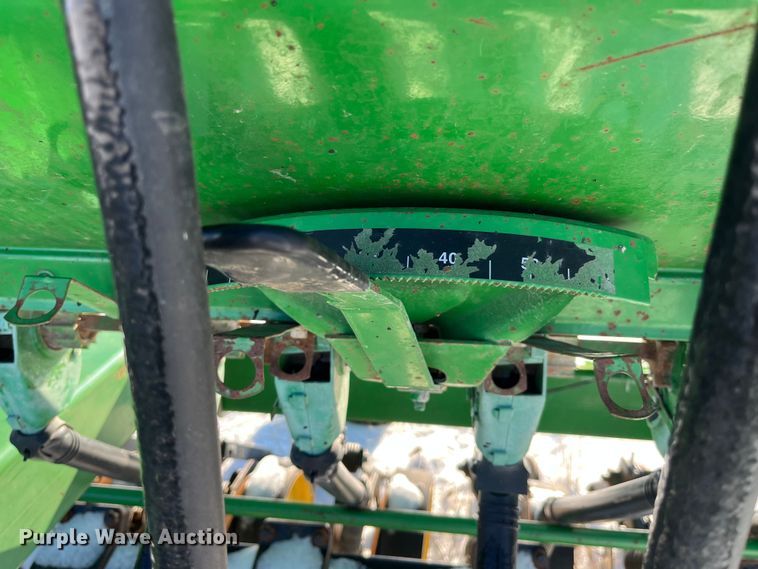 image for item MW9520 John Deere 750  grain drill