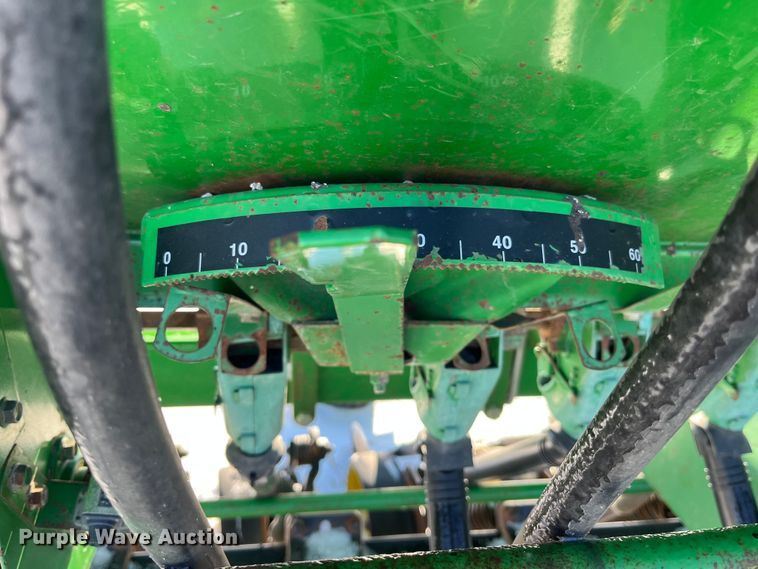 image for item MW9520 John Deere 750  grain drill