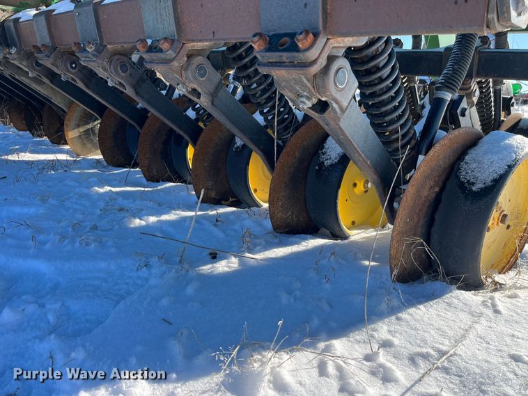 image for item MW9520 John Deere 750  grain drill