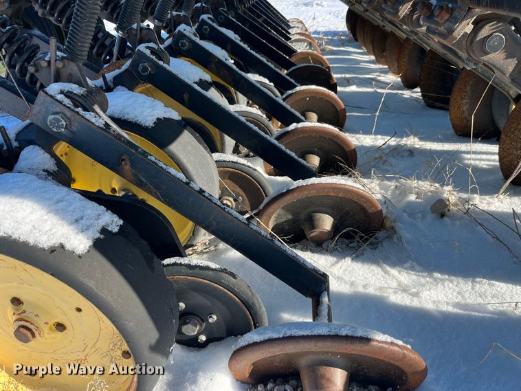 image for item MW9520 John Deere 750  grain drill