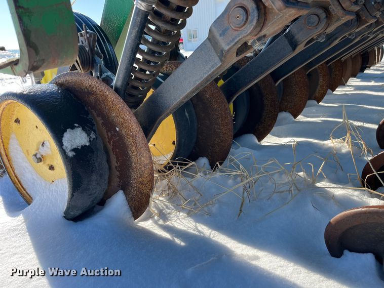 image for item MW9520 John Deere 750  grain drill