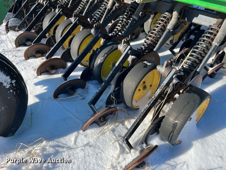 image for item MW9520 John Deere 750  grain drill