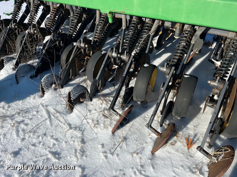 image for item MW9520 John Deere 750  grain drill