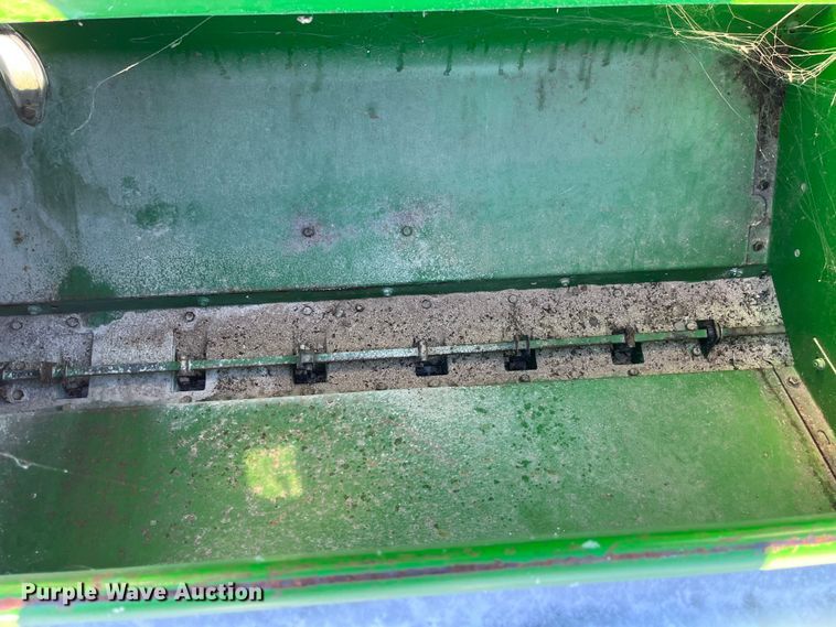 image for item MW9520 John Deere 750  grain drill