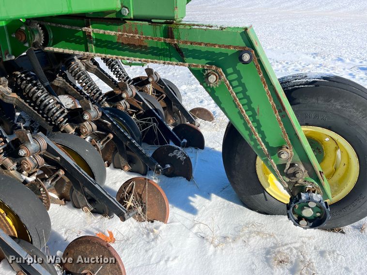 image for item MW9520 John Deere 750  grain drill