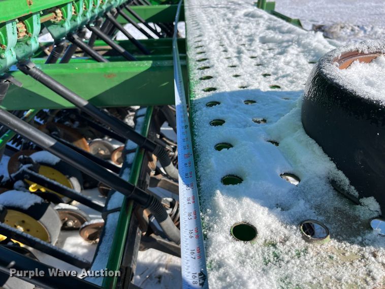 image for item MW9520 John Deere 750  grain drill