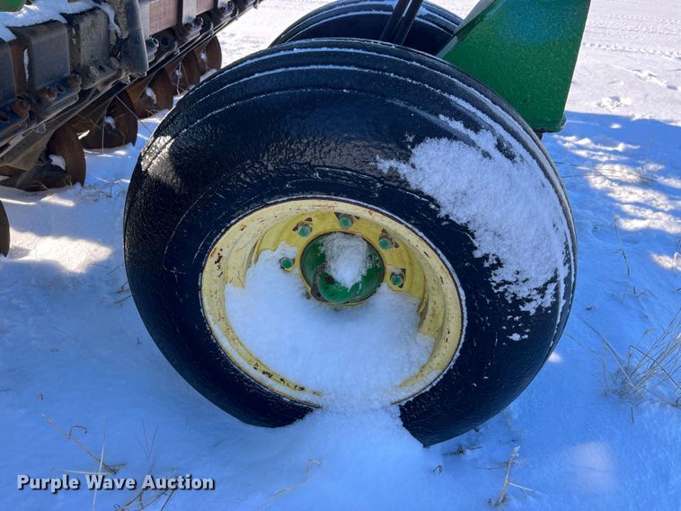 image for item MW9520 John Deere 750  grain drill