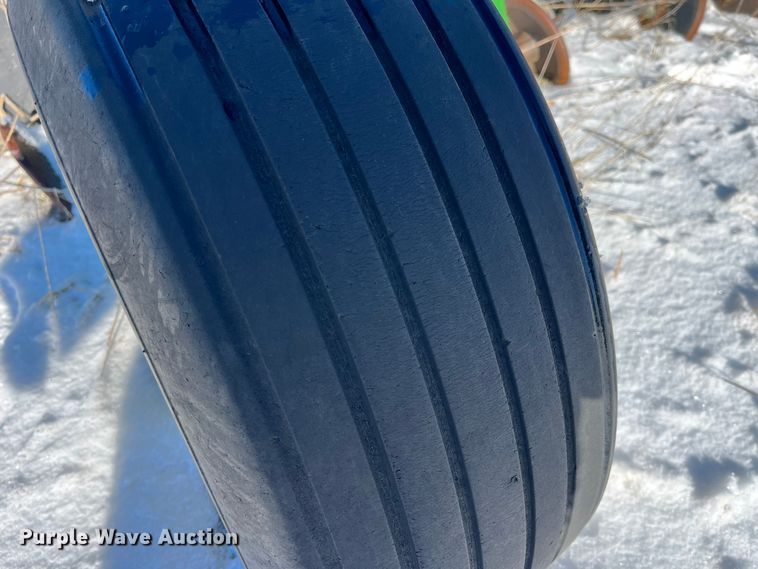 image for item MW9520 John Deere 750  grain drill