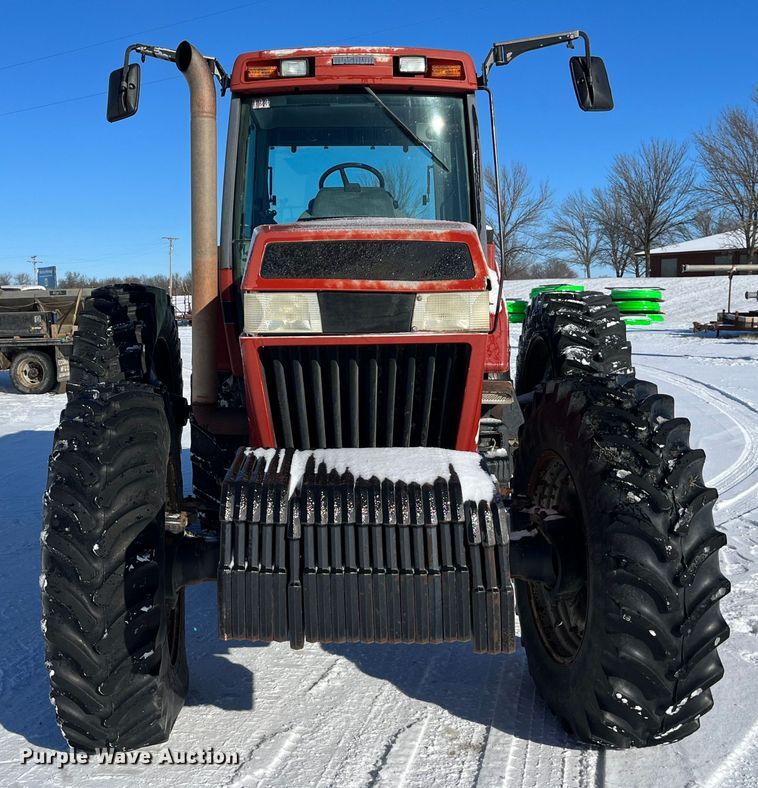 image for item MW9521 1997 Case IH 8920  MFWD tractor