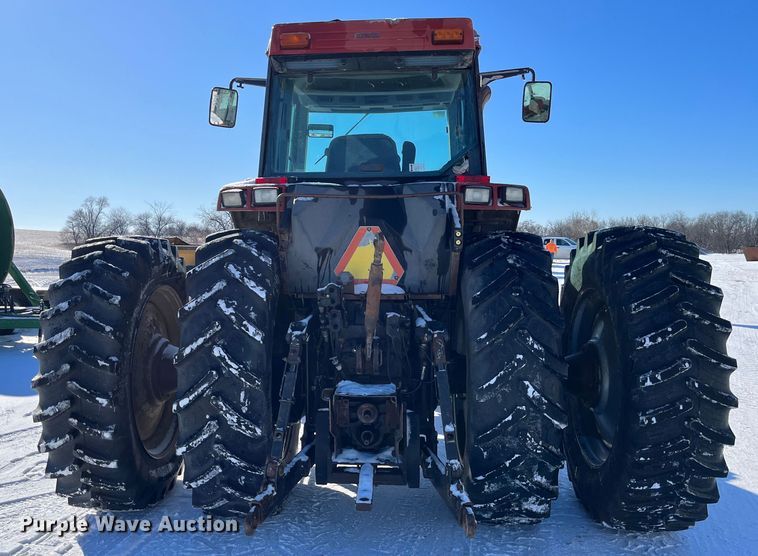 image for item MW9521 1997 Case IH 8920  MFWD tractor