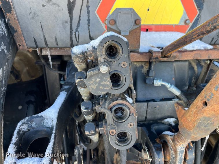 image for item MW9521 1997 Case IH 8920  MFWD tractor