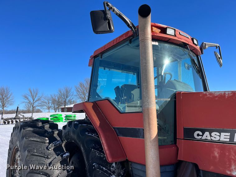 image for item MW9521 1997 Case IH 8920  MFWD tractor