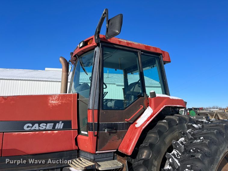 image for item MW9521 1997 Case IH 8920  MFWD tractor