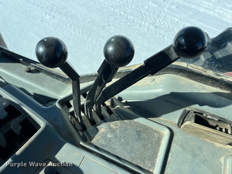 image for item MW9521 1997 Case IH 8920  MFWD tractor