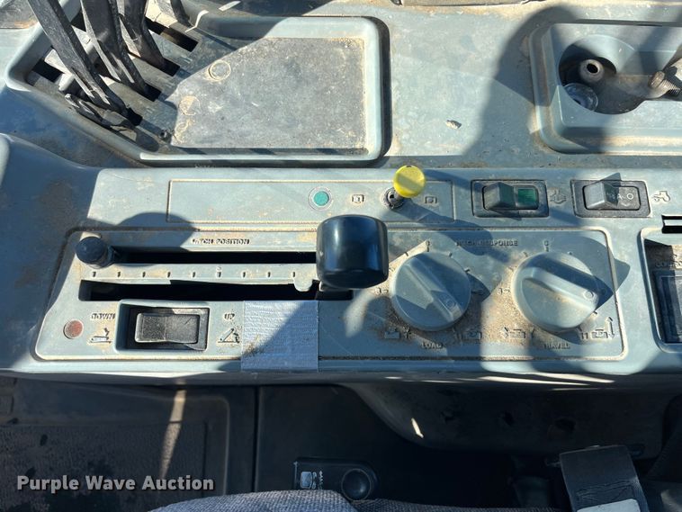 image for item MW9521 1997 Case IH 8920  MFWD tractor