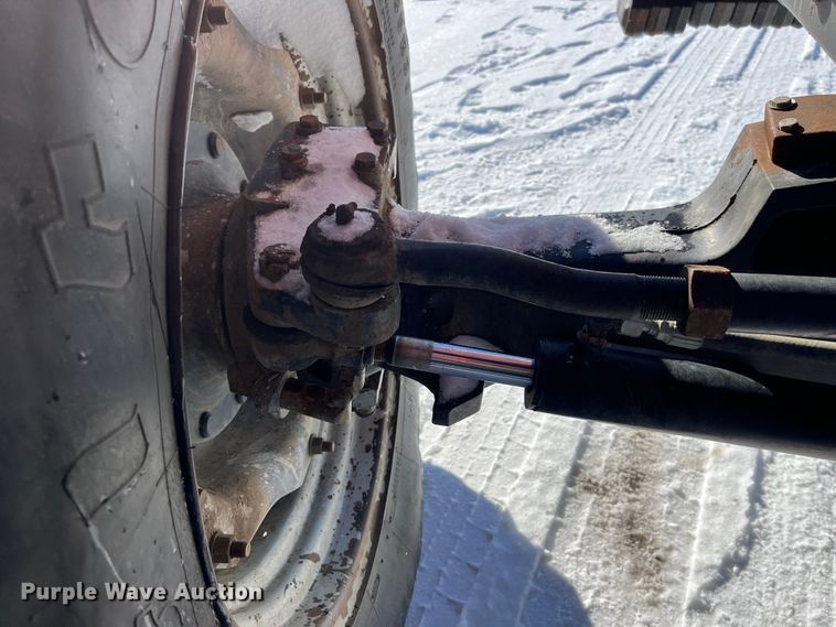 image for item MW9521 1997 Case IH 8920  MFWD tractor