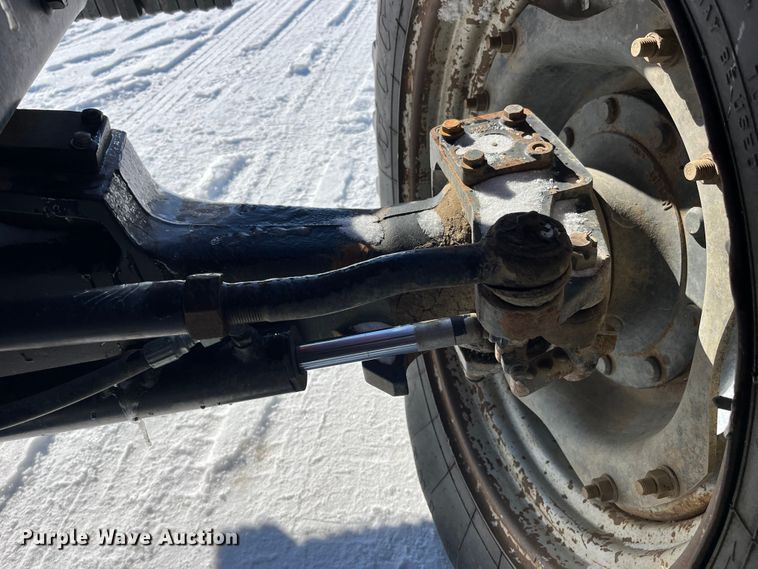 image for item MW9521 1997 Case IH 8920  MFWD tractor