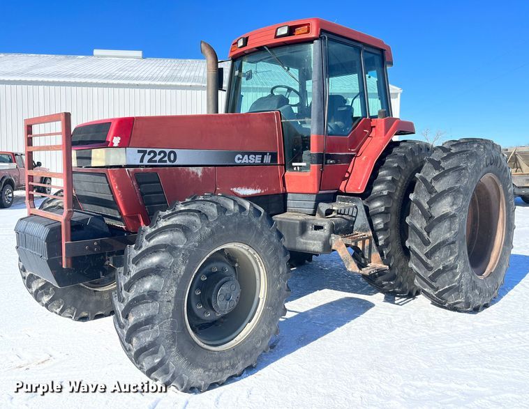 image for item MW9522 1995 Case IH 7220  MFWD tractor