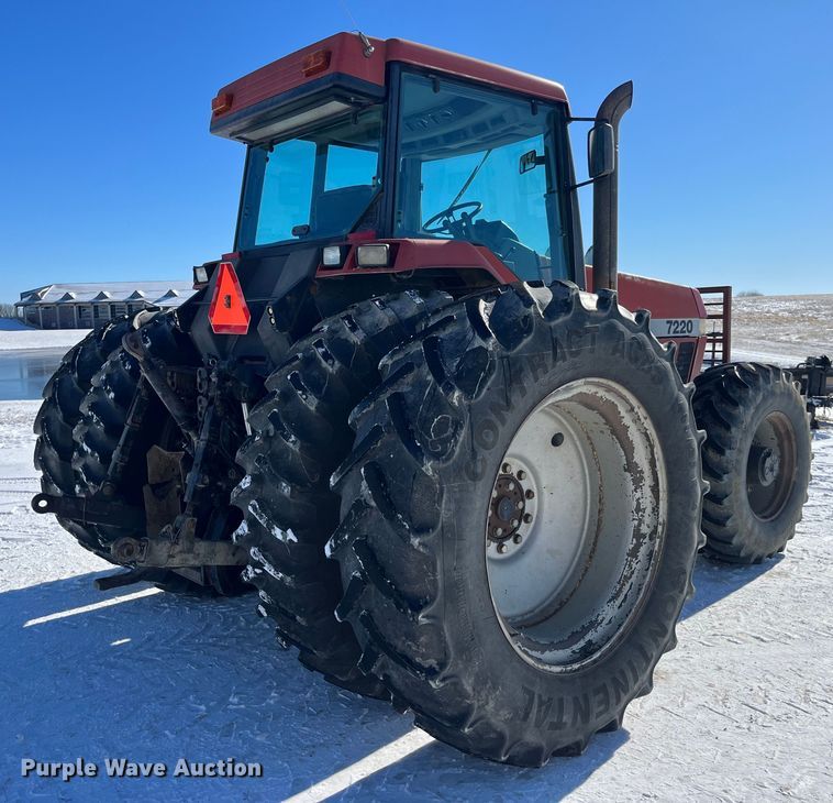 image for item MW9522 1995 Case IH 7220  MFWD tractor