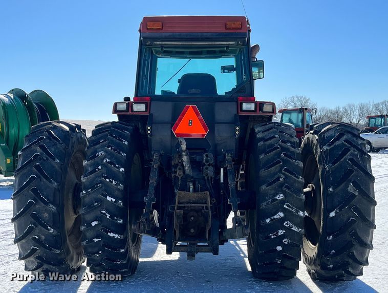 image for item MW9522 1995 Case IH 7220  MFWD tractor