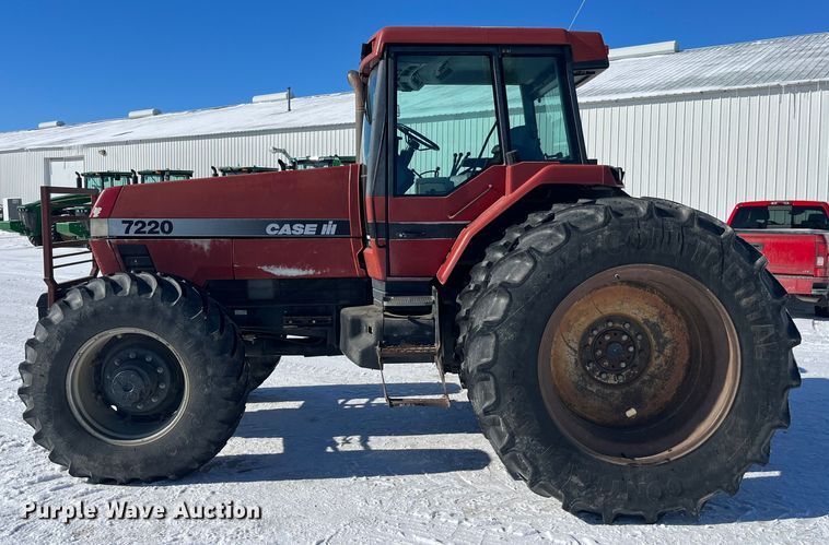image for item MW9522 1995 Case IH 7220  MFWD tractor