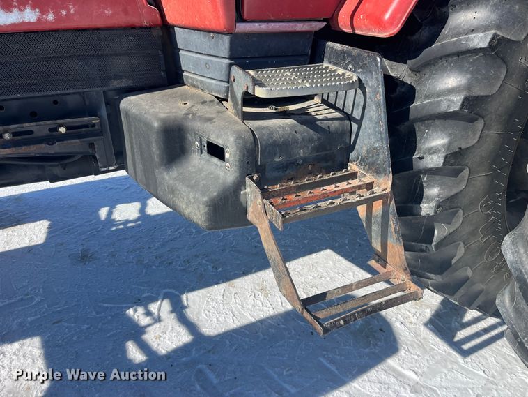 image for item MW9522 1995 Case IH 7220  MFWD tractor