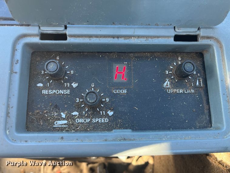 image for item MW9522 1995 Case IH 7220  MFWD tractor