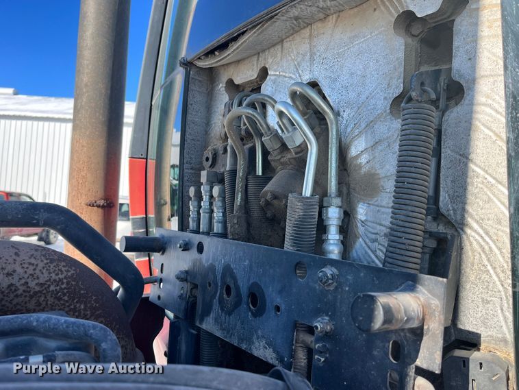 image for item MW9522 1995 Case IH 7220  MFWD tractor