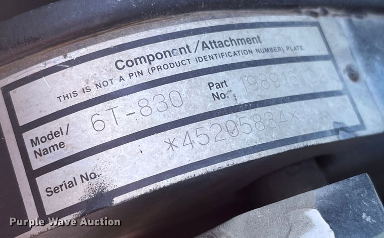 image for item MW9522 1995 Case IH 7220  MFWD tractor