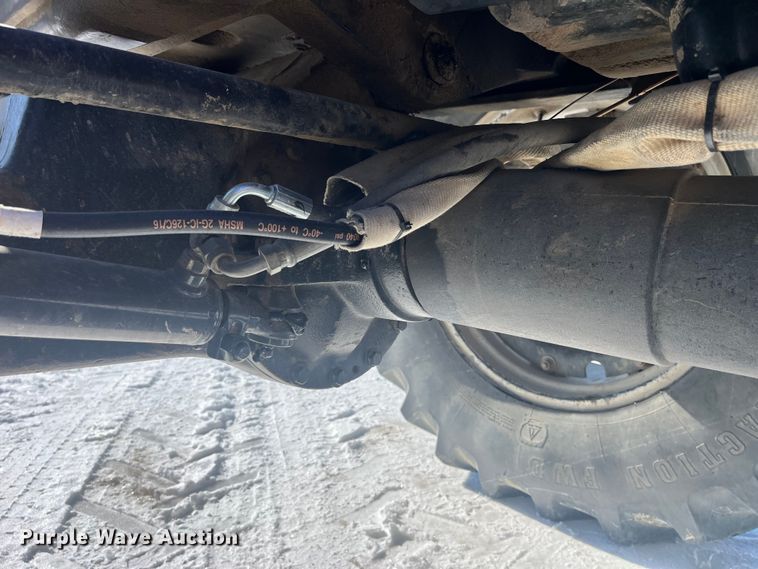 image for item MW9522 1995 Case IH 7220  MFWD tractor