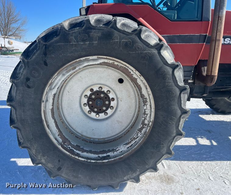 image for item MW9522 1995 Case IH 7220  MFWD tractor