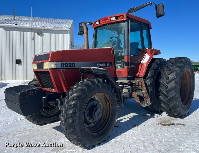 image for item MW9523 1997 Case IH 8920  MFWD tractor
