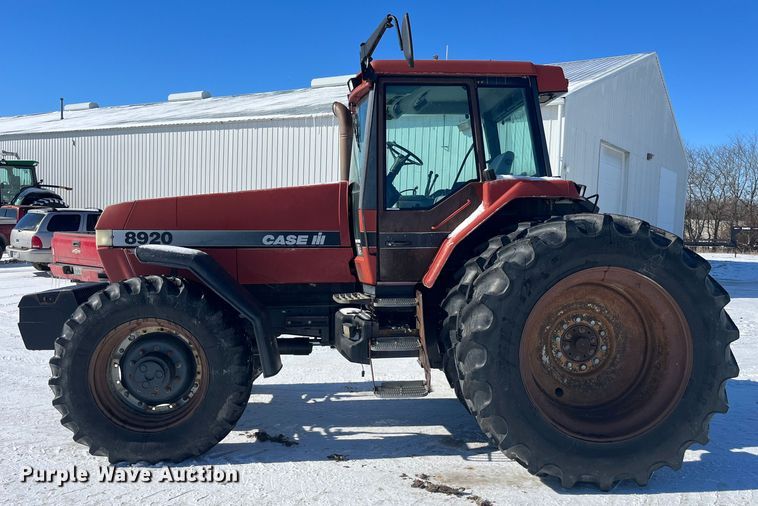 image for item MW9523 1997 Case IH 8920  MFWD tractor